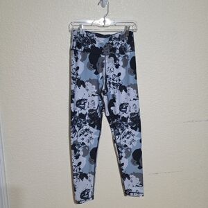 MARIKA High Waisted Leggings In Aqua Haze Motion Floral Size Large